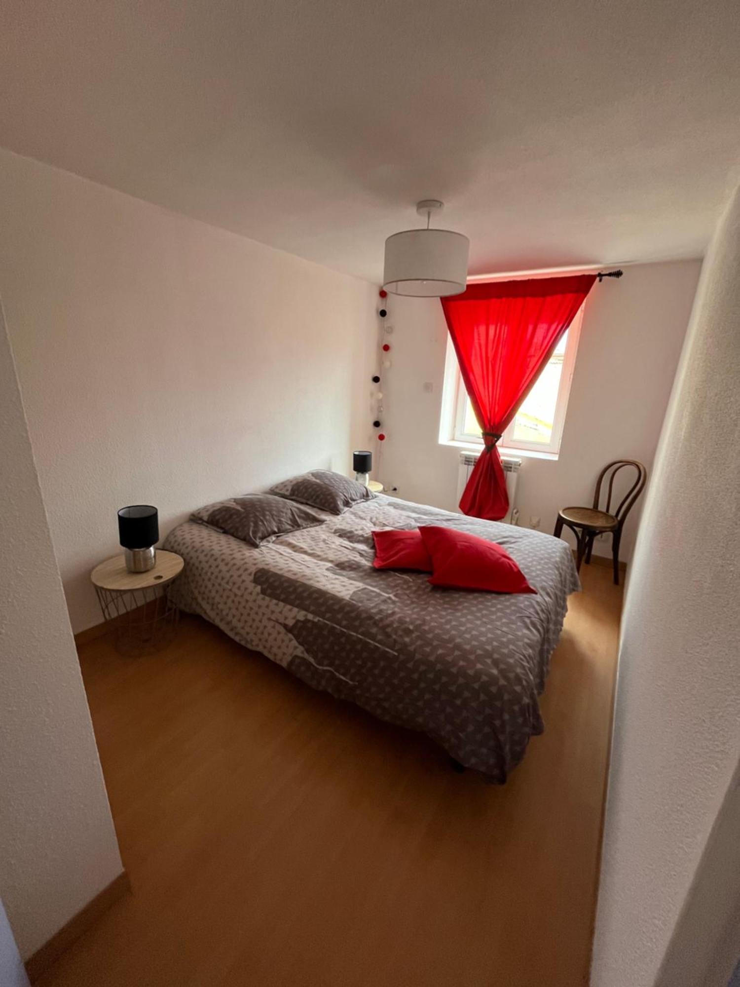 Jolie Maison De Campagne, Compostelle Soleymieux Buitenkant foto